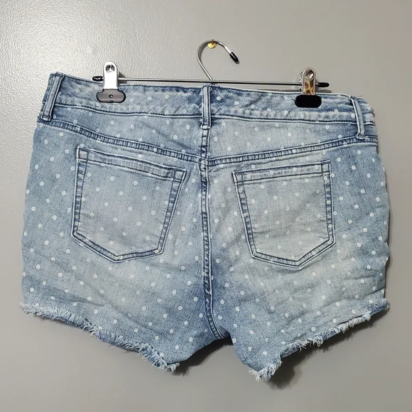 Torrid Polka Dot Light Blue Denim Jean Shorts Women's Size 14 - Picture 2 of 4